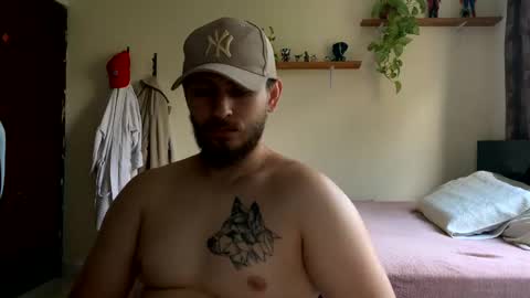 Snapshot of camiloex chatting on February 7, 2025, 7:17 pm Camilo online show from February 7, 2025, 7:17 pm