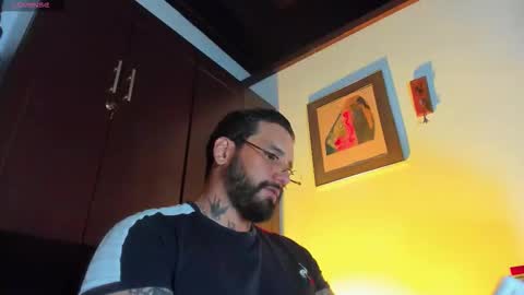 Snapshot of camilomayer chatting on March 25, 2026, 2:56 pm Camilo online show from March 25, 2026, 2:56 pm
