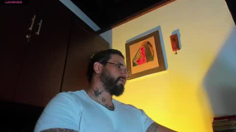 Snapshot of camilomayer chatting on April 14, 2026, 3:51 pm Camilo online show from April 14, 2026, 3:51 pm