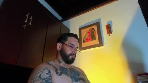 Snapshot of camilomayer chatting on May 19, 2026, 4:35 pm Camilo online show from May 19, 2026, 4:35 pm