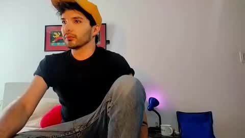 Snapshot of camilosaennz chatting on February 16, 2026, 6:26 pm camilo online show from February 16, 2026, 6:26 pm