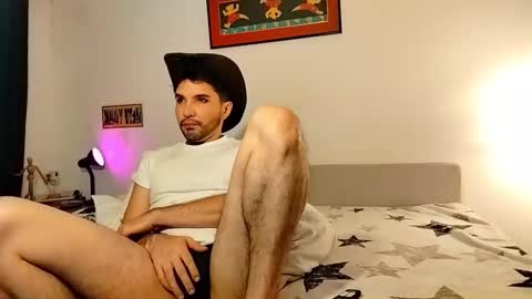 Snapshot of camilosaennz chatting on March 10, 2026, 4:06 am camilo online show from March 10, 2026, 4:06 am