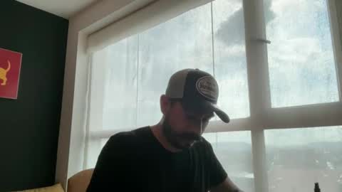 camm_27 online show from April 14, 2026, 8:37 pm