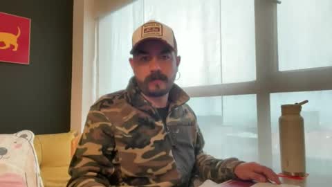 camm_27 online show from April 15, 2026, 1:07 pm