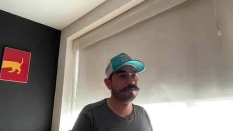 camm_27 online show from April 19, 2026, 6:07 pm