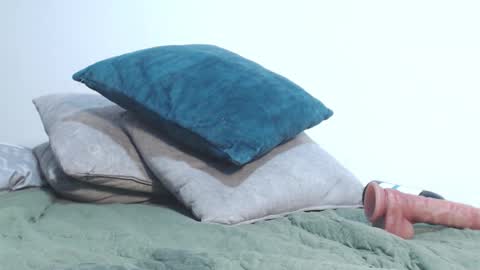 Cammi osoriioo online show from February 20, 2026, 6:26 am