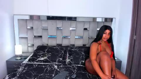 Camila online show from September 21, 2025, 2:19 pm