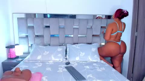 Camila online show from December 13, 2025, 8:36 pm