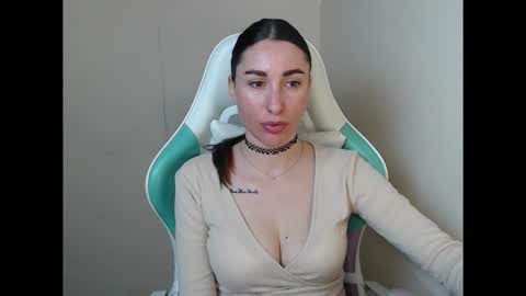 cammila horn online show from April 23, 2026, 5:41 am