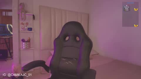 Snapshot of cammile_cole chatting on March 5, 2026, 6:48 pm Laura Camila online show from March 5, 2026, 6:48 pm