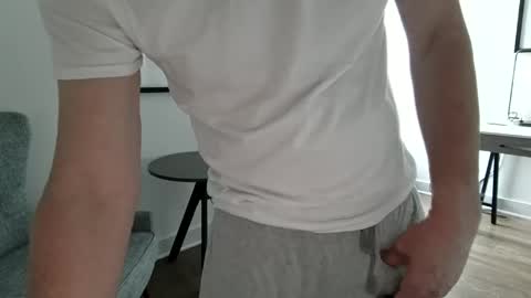 cammyman6900 online show from April 16, 2026, 1:45 pm