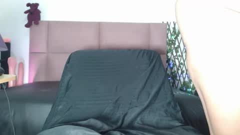 camturbery online show from April 13, 2026, 11:48 am