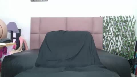 camturbery online show from April 16, 2026, 11:44 am