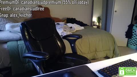 Snapshot of canadianstud18 chatting on January 4, 2025, 11:59 pm Devon online show from January 4, 2025, 11:59 pm