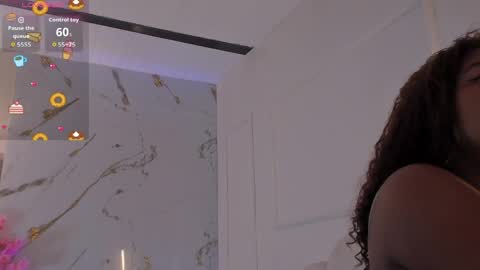 Snapshot of candaceowens chatting on June 4, 2026, 3:45 am candaceowens online show from June 4, 2026, 3:45 am