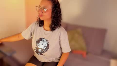 Candela  online show from September 13, 2025, 12:16 pm