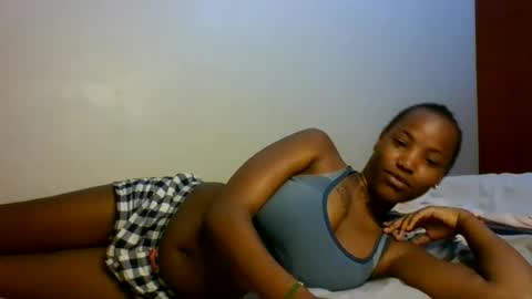 Snapshot of candiedolly chatting on July 28, 2026, 4:39 pm Candie online show from July 28, 2026, 4:39 pm