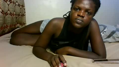 Snapshot of candiedolly chatting on July 30, 2026, 12:42 am Candie online show from July 30, 2026, 12:42 am