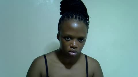 candiemaya online show from January 12, 2026, 5:56 am