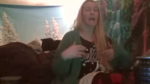 Candi online show from February 24, 2026, 5:05 am