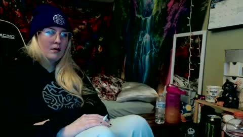 Candi online show from June 13, 2026, 3:43 pm