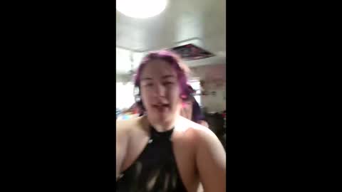 Candy2002god online show from April 25, 2026, 2:14 pm