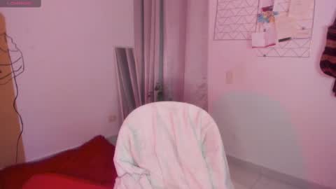 Snapshot of candy__rosee chatting on March 6, 2025, 3:57 am online show from March 6, 2025, 3:57 am