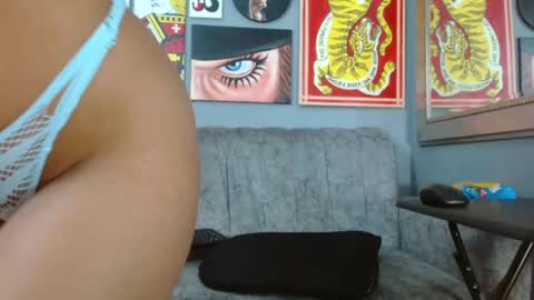 Snapshot of candy_biitch chatting on September 24, 2025, 2:31 pm Candy biitch online show from September 24, 2025, 2:31 pm