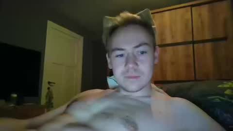 candy_boy_xoxo online show from March 11, 2026, 4:35 pm