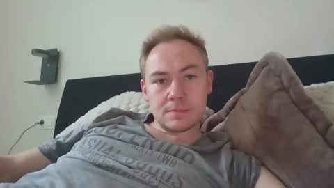 Snapshot of candy_boy_xoxo chatting on April 21, 2026, 5:17 pm candy_boy_xoxo online show from April 21, 2026, 5:17 pm