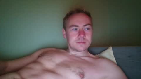 Snapshot of candy_boy_xoxo chatting on April 26, 2026, 5:21 pm candy_boy_xoxo online show from April 26, 2026, 5:21 pm