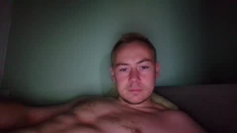 Snapshot of candy_boy_xoxo chatting on May 25, 2026, 8:42 am candy_boy_xoxo online show from May 25, 2026, 8:42 am