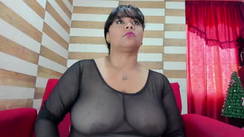 Candy  Brown online show from December 2, 2024, 12:51 pm