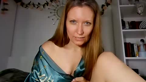 Snapshot of candy_cougar82 chatting on July 13, 2026, 8:50 am Candy Cougar online show from July 13, 2026, 8:50 am