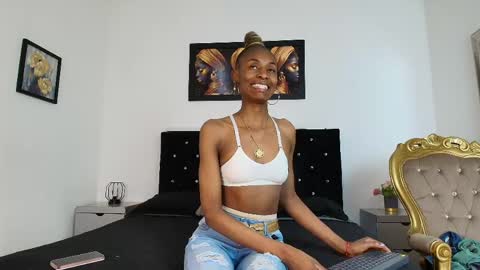 Snapshot of candy_cross_ chatting on May 18, 2026, 12:00 pm Katy online show from May 18, 2026, 12:00 pm