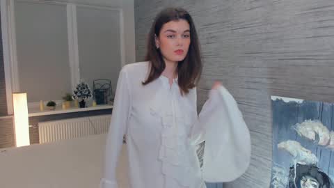 Flora online show from February 1, 2025, 7:13 pm