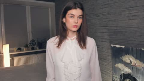 Flora online show from February 2, 2025, 7:04 pm