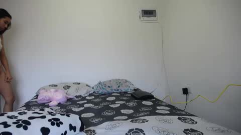 Candy  Grey online show from November 20, 2025, 12:05 pm