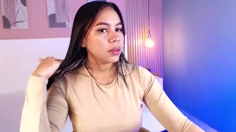 Snapshot of candy_lux30 chatting on September 15, 2025, 4:12 am Candy online show from September 15, 2025, 4:12 am