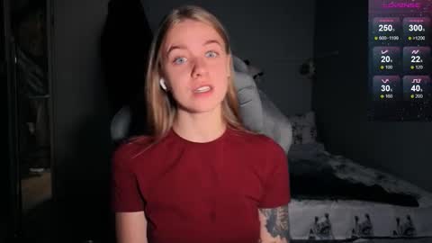 Snapshot of candy_meggie chatting on September 19, 2025, 6:30 pm Megan online show from September 19, 2025, 6:30 pm