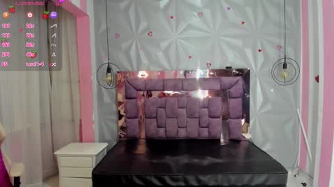 Ania online show from December 3, 2025, 11:19 am