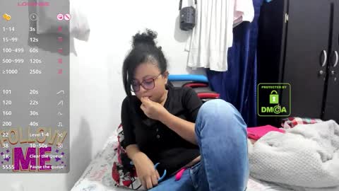 Snapshot of candy_val chatting on September 25, 2025, 7:01 am candy_val online show from September 25, 2025, 7:01 am