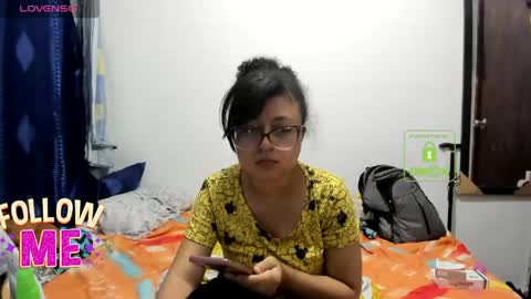 Snapshot of candy_val chatting on May 16, 2026, 6:43 am candy_val online show from May 16, 2026, 6:43 am