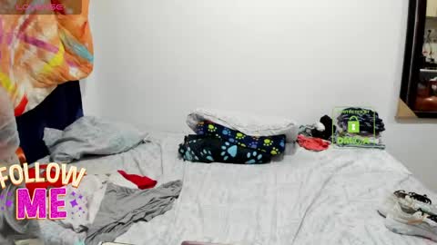 Snapshot of candy_val chatting on May 23, 2026, 7:24 am candy_val online show from May 23, 2026, 7:24 am