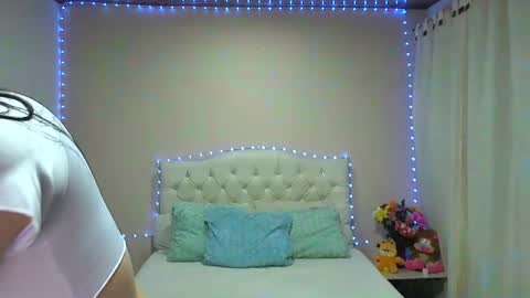 CANDYCARSON online show from February 16, 2025, 5:26 am