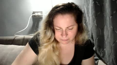 Laura online show from June 24, 2026, 7:46 pm