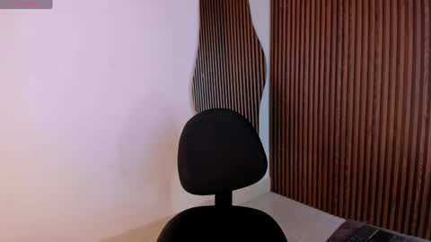 Snapshot of candyglow_ chatting on May 15, 2026, 5:09 pm candyglow_ online show from May 15, 2026, 5:09 pm