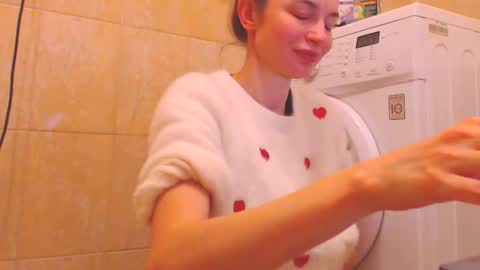 CANDYJESx online show from December 20, 2024, 2:27 pm