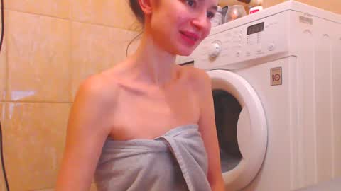 CANDYJESx online show from February 3, 2025, 10:03 am