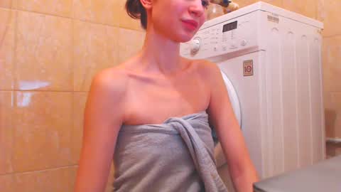 CANDYJESx online show from February 12, 2025, 10:35 am